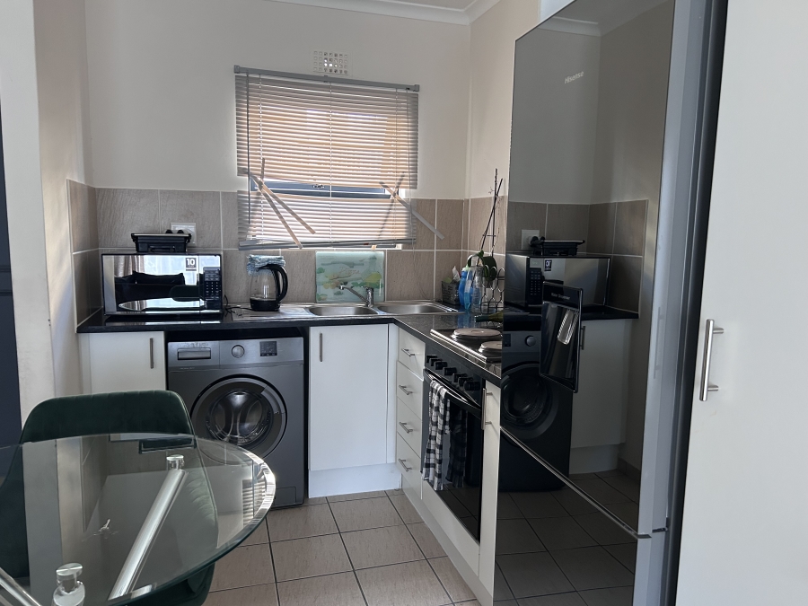 2 Bedroom Property for Sale in Parklands East Western Cape